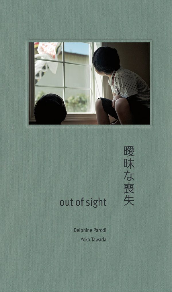 Couverture du livre Out of Sight, de Delphine Parodi et Yoko Tawada