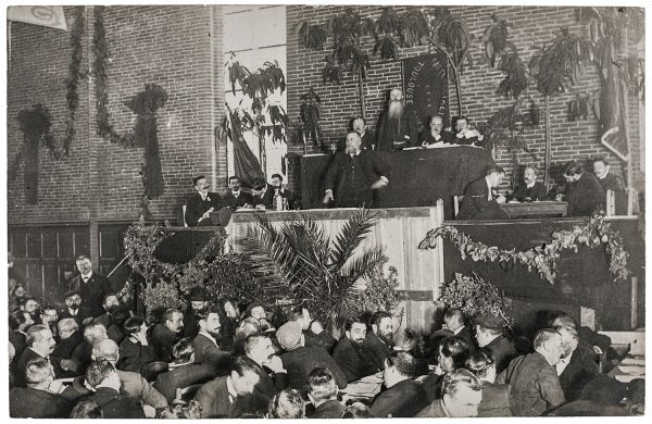 Georges Baudillon 5e congrès national du Parti Socialiste (SFIO), Toulouse, 15-18 octobre 1908 N° 35. Jean Jaurès à la tribune du congrès © Georges Baudillon © Archives départementales de la Haute-Garonne