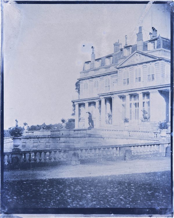 Louis-Rémy Robert Domaine de Saint-Cloud, vue sur le château et le bassin du fer à cheval, vers 1850 © Louis-Rémy Robert © Archives départementales des Hauts-de-Seine