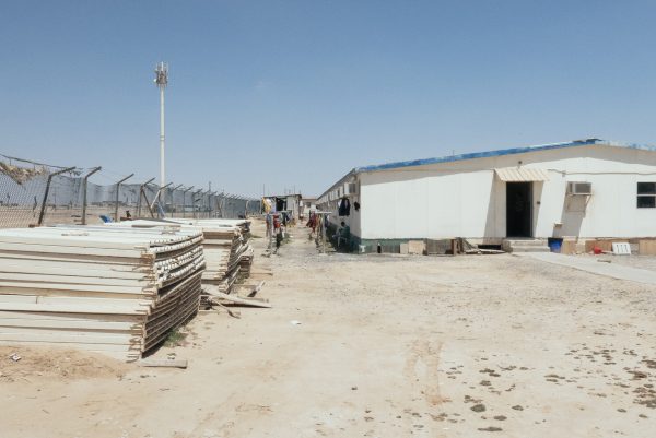 Au désert.</br>Migrations Népal - Qatar – Image 8