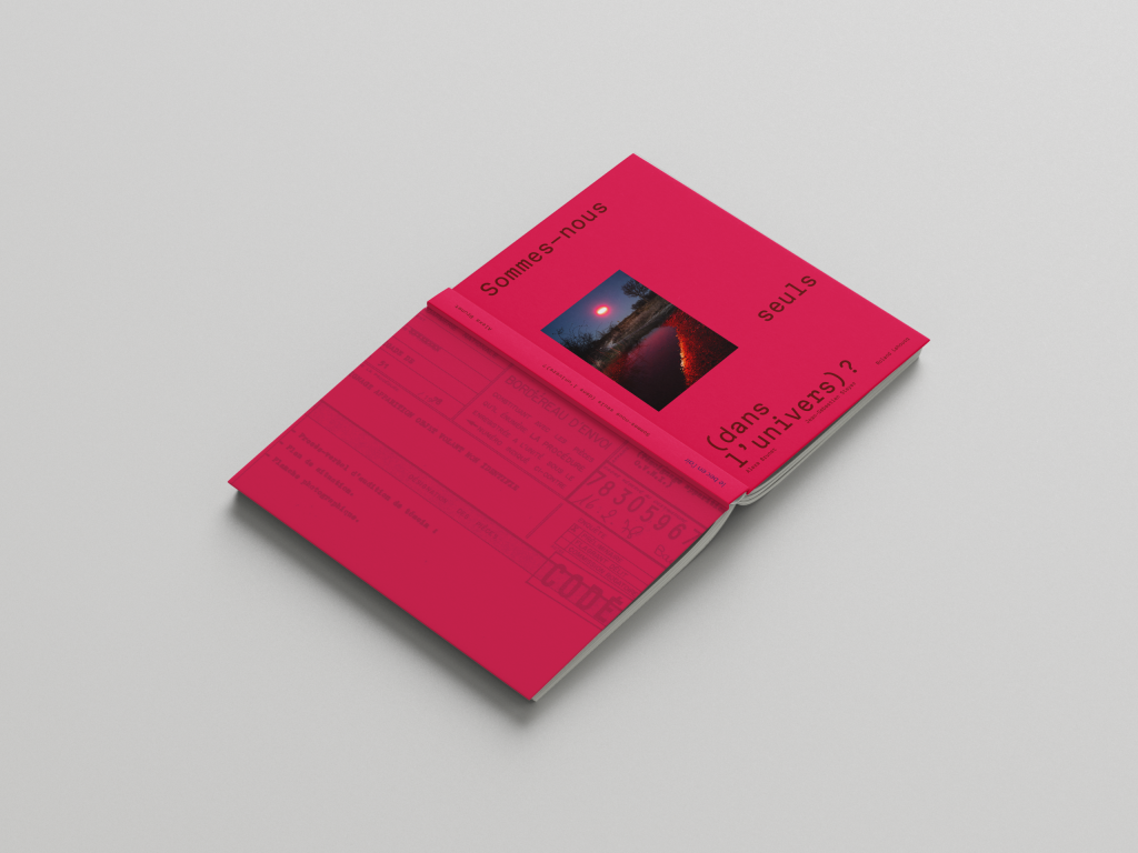Couverture de Sommes-nous seuls (dans l'univers)? d'Alexa Brunet, Roland Lehoucq et Jean-Sébastien Steyer. Tirage édition limitée. Couverture de Sommes-nous seuls (dans l'univers)? d'Alexa Brunet, Roland Lehoucq et Jean-Sébastien Steyer. Tirage édition limitée.